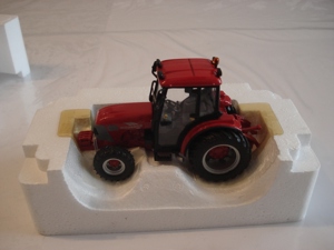 MC Cormick Universal Hobbys Traktor Modell PVP Bild 8