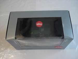 Verkaufe aus Nachlass Siku Farmer + 4452 John Deere 5720 Traktor neuwertig OVP Bild 2