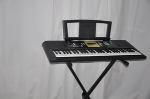 Yamaha Keyboard Bild 1