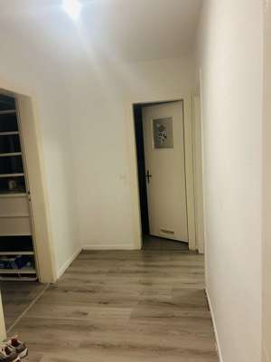 schöne 2-Zimmer-Wohnung in Duisburg zu vermieten Bild 2