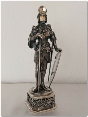RAR Antik Silber Ritter Figur mit Original Etui  Holland Bild 8