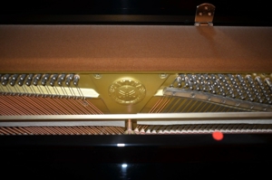 YAMAHA - Piano - Klavier - Modell V 118 N-T - schwarz poliert Bild 2
