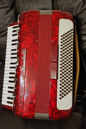 Scandalli Akkordeon Pianoakkordeon, Rot Perlmut,120 Bass Bild 6