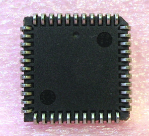 ALTERA - EPM7064SLC44-10 Programmable   programmierbarer IC EEPROM PLCC Bild 3