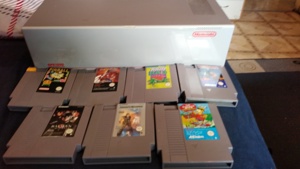 NES Spiele und Schublade. Bild 2