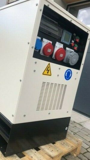 30   40   60   80   100 kVA Zapfwellengenerator Notstromaggregat Stromerzeuger Bild 4