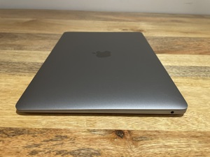 Apple MacBook Air 2020 i5 1.1GHz 16GB 2TB QWERTY  Bild 2