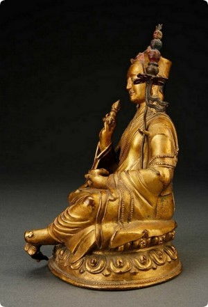 Antique Chinese Tibet Bronze Gilt Buddha China Feuervergoldeter Buddha Bild 2
