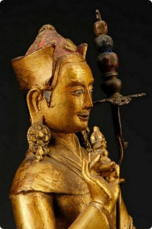 Antique Chinese Tibet Bronze Gilt Buddha China Feuervergoldeter Buddha Bild 5