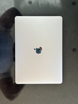 Apple MacBook Pro 13", M1 8-Core CPU, 16GB, 1TB SSD. Bild 2