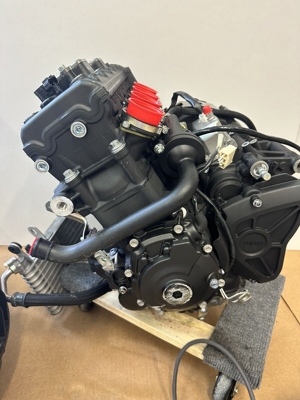 2020 20-21 Yamaha R1 YZF R1 Complete Engine Motor Dwarf Car Kit 1900 Miles Bild 2