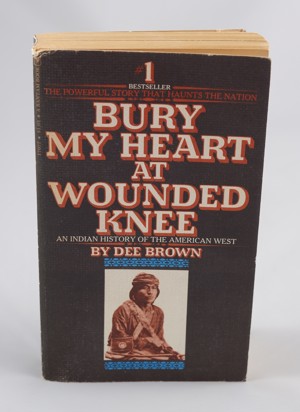 Dee Brown - :Bury my Herart at Wounded Knee - 0,85   Bild 1