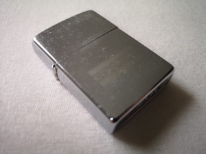 Original ZIPPO Sturmfeuerzeug mit Aufdruck  sehr gut erhalten