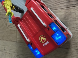 Playmobil Feuerwehr Rüstfahrzeug - gebraucht Bild 3