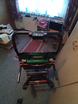 Escape Chair Volt, elektrischer Treppen-Raupen-Transportstuhl Bild 3