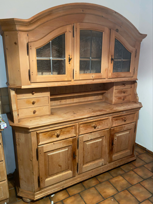 Küchenschrank Holz Bild 2