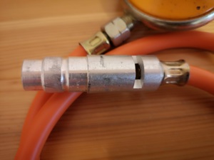 Gasschlauch mit Druckminderer und Injektor für Cramer Gasgrill Bild 3