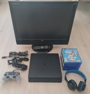 PS4   Playstation 4 Slim mit LCD-TV 