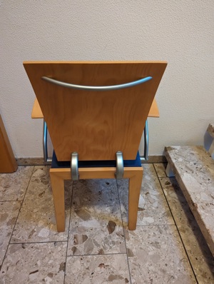 Schöner Armlehnenstuhl Stuhl mit Armlehnen aus Holz Metall Stoff (velourähnlich)  Bild 5