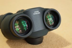 Canon Fernglas 10 x 30 IS II Binocular mit Bildstabilisator Bild 3