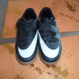 Nike Snaecker Gr 33  Bild 1