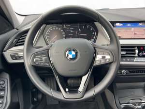 BMW 118 i Advantage DAB LED WLAN Tempomat Klimaaut. Bild 10