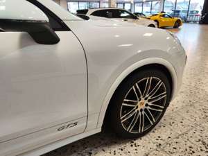 Porsche Cayenne GTS *SPORT-DESIGN* (PANO/BOSE/SP-CHRONO Bild 4