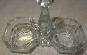 CT Glasdekoration Tragekorb aus Glas m2 Körbchen älter 12x5,6 H8,5 kaum benutzt  Alt Retro Dekoratio