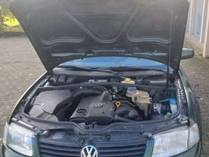 Volkswagen Passat 1.6 Bild 1