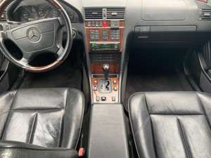 Mercedes-Benz C 280 Elegance Leder ESd AMG Felgen Automatik Bild 4