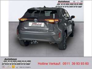 Toyota Yaris Cross Hybrid 1.5 Team D AHK Safety Paket Metallic Bild 5