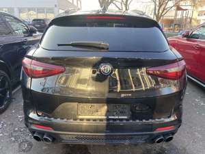 Alfa Romeo Stelvio Quadrifoglio Q4 Bild 5
