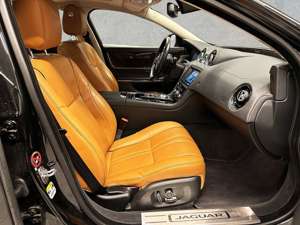 Jaguar XJ XJ 30d V6 Prem. Luxury 20" LED Pano Winter-Paket Bild 3
