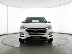 Hyundai TUCSON 1.6CRDi Mild Hybrid Style Nvi|Kamera|Pano Bild 2