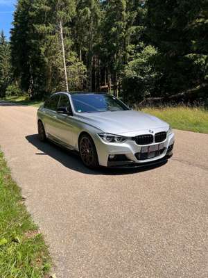 BMW 330 i M Sport Shadow Line Automatik Bild 1