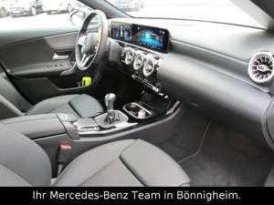 Mercedes-Benz A 200 / MBUX High-End / Ambiente Bild 5