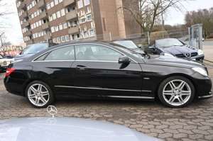 Mercedes-Benz E 220 CDI Coupe *AMG-Line*Navi*Leder*SHZ*Pano Bild 3