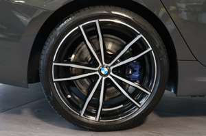 BMW 330 Touring xDrive M-Sport NAV+LED+HK+ACC+19ZO Bild 3