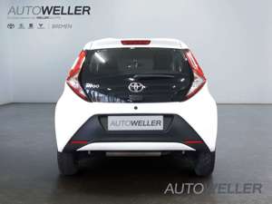 Toyota Aygo x-business *LED*Klimaanlage*Bluetooth* Bild 4