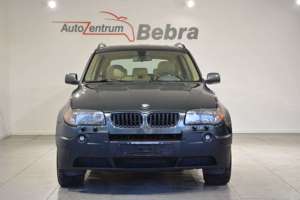 BMW X3 3.0d Xenon/Navi/Leder/Panorama/AHK/SHZ/PDC Bild 2