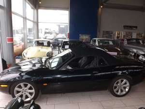 Jaguar XK8 Cabriolet-der elegante schwarze Kater! Bild 4