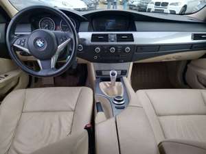 BMW 520 Touring 520d+LEDER+NAVI+XENON+TEMPOMAT+KLIMAAUTO Bild 3