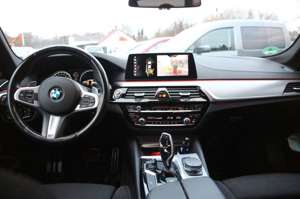 BMW 530 i M Sport  Aerodynamik-Paket M-Technic Head Bild 5