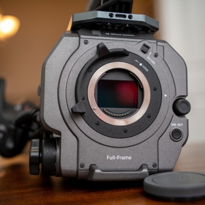 Sony PXWFX9V FX9 Professional Camcorder - Black Bild 5