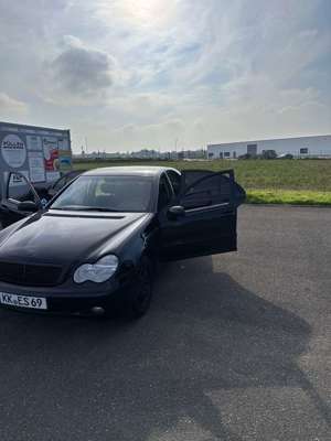 Mercedes-Benz C 200 Kompressor Avantgarde Bild 2