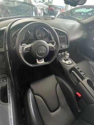 Audi R8 5.2 FSI quattro Bild 5