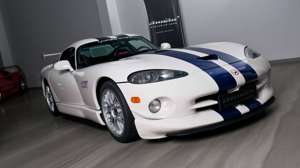 Chrysler Viper GTS-R