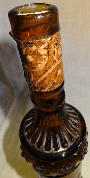 DT Glasflasche Zierflasche Spanien 0,7L 33,5H  7,5 1,8 kaum benutzt einwandfrei erhalten Retro älter Bild 6