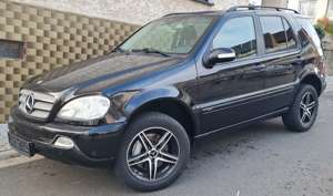 Mercedes-Benz ML 350 Inspiration Xenon PTC Leder AHK TÜV 08/26