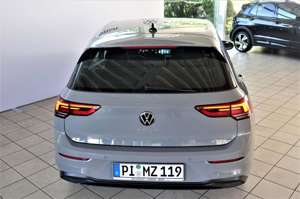 Volkswagen Golf VIII 1.0eTSI Life DSG PDC SHZ LED ACC Klima Klima Bild 5